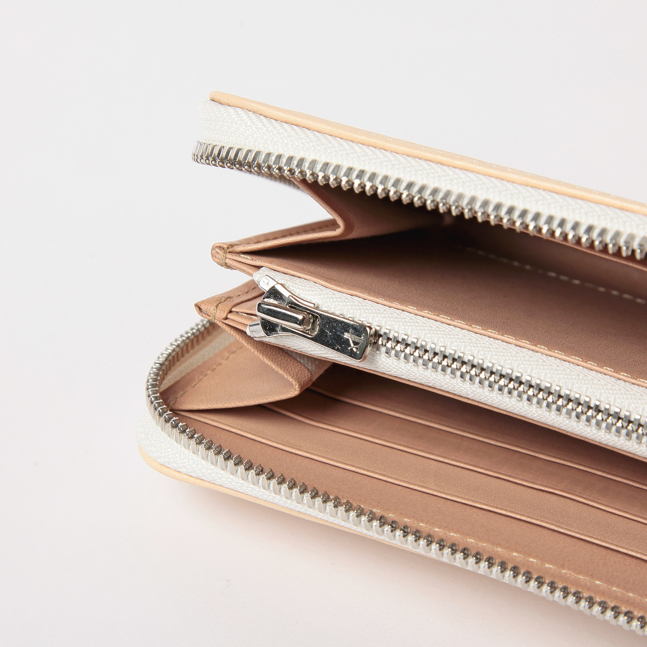 Hender Scheme - long zip purse - Natural