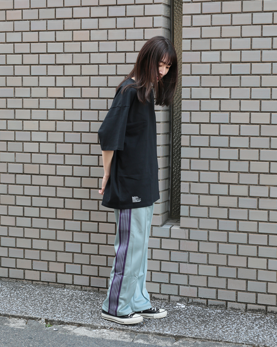 2025SS】Needlesの定番トラックパンツの種類やサイズ感、コーデ