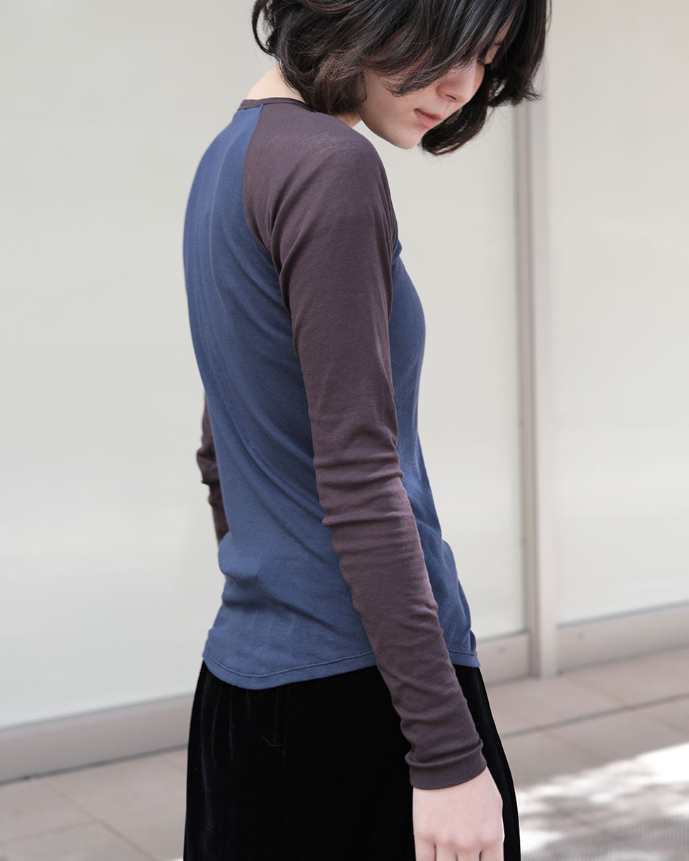 SUPER HIGH GAUGE SHEER RIB RAGLAN P/O スタッフ着用