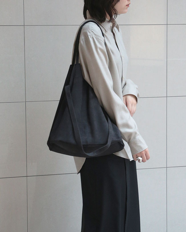 3WAY LARGE TOTE - Black コーディネート 肩掛け