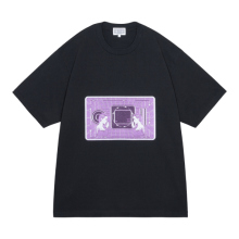 C.E / シーイー | ONE DIMENSIONAL PROJECTION T - Black