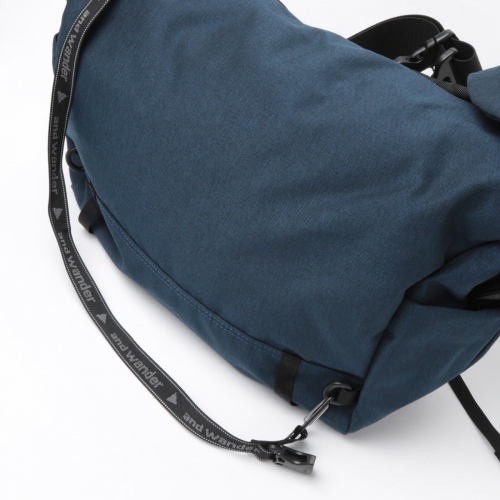 and wander / アンドワンダー | heather messenger bag - Navy | 通販 