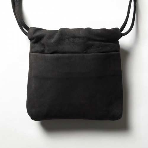 URU / ウル | LEATHER POUCH - Black | 通販 - 正規取扱店 | COLLECT 
