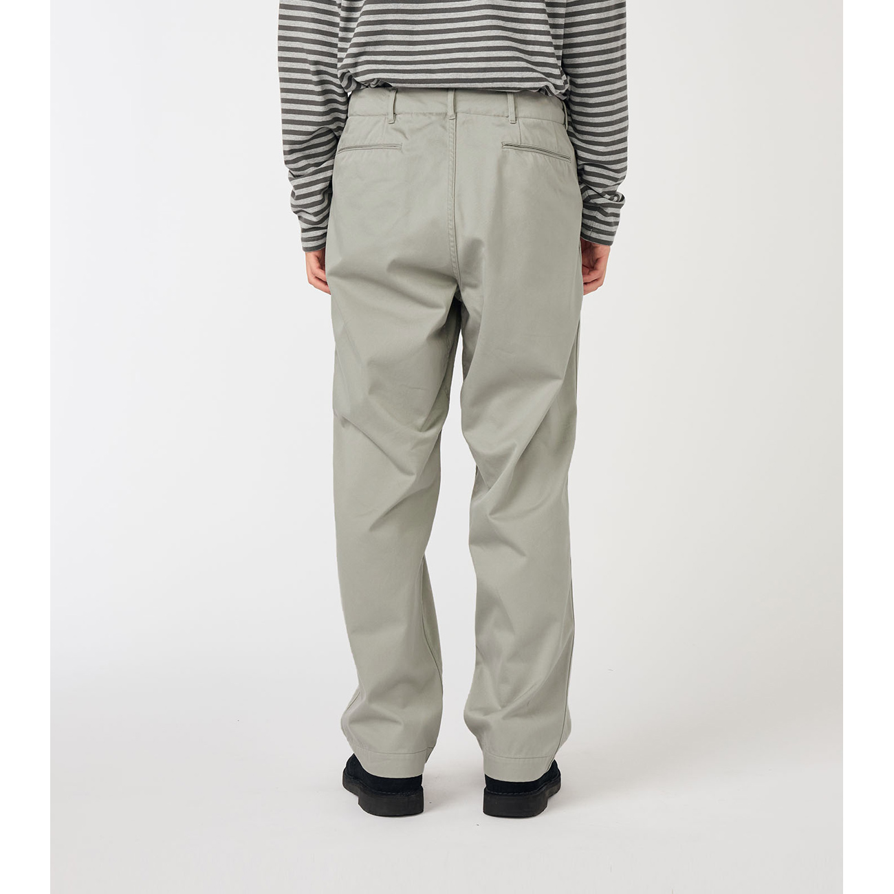 nanamica(ナナミカ) チノパン ワイドチノ　グレー　W30 廃盤色 nanamica / ナナミカ | Wide Chino Pants - Light Gray | 通販 - 正規