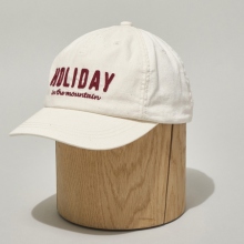 ....... RESEARCH | HOLIDAY Cap - Ivory