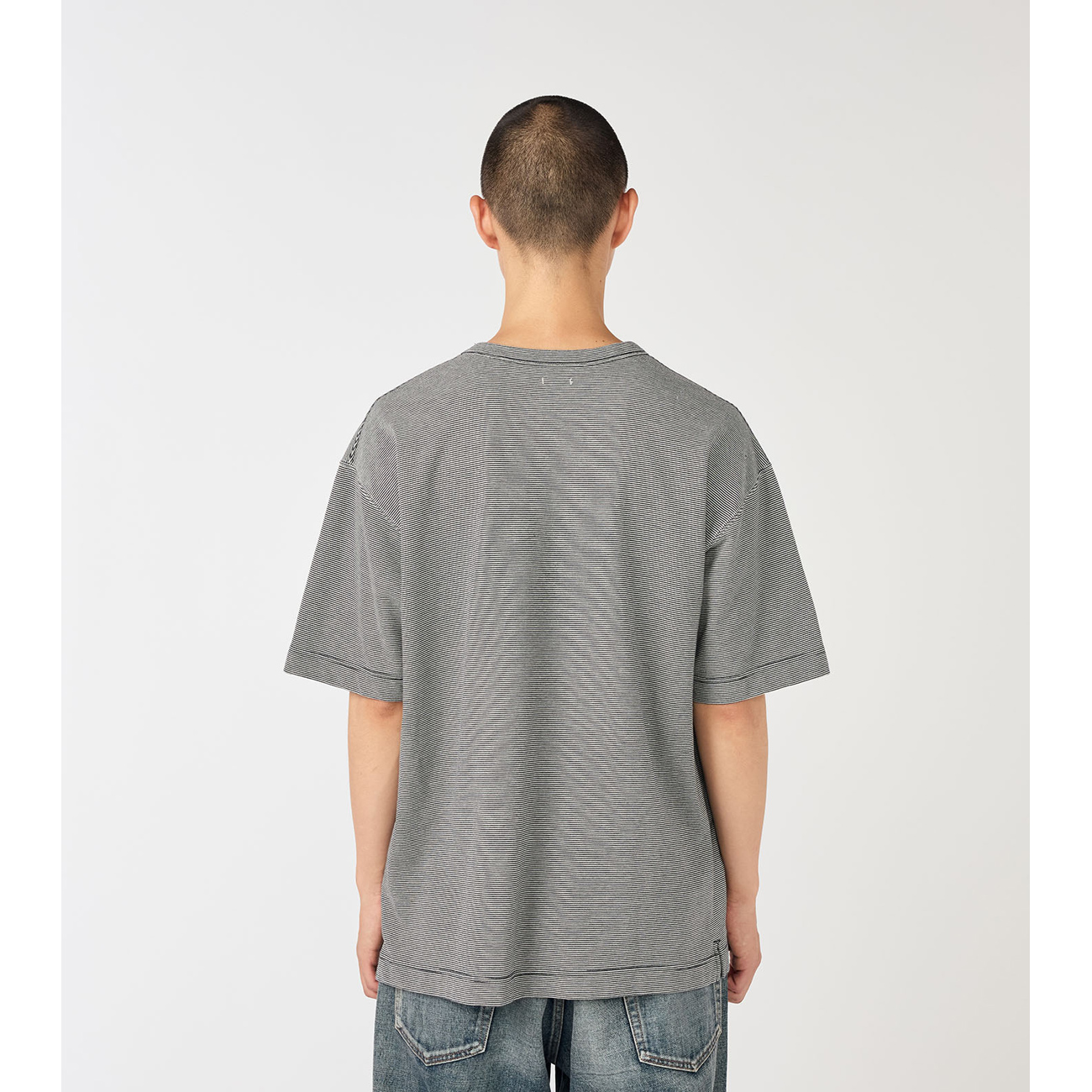 nanamica / ナナミカ | Micro Stripe Pocket Tee - Black X Gray