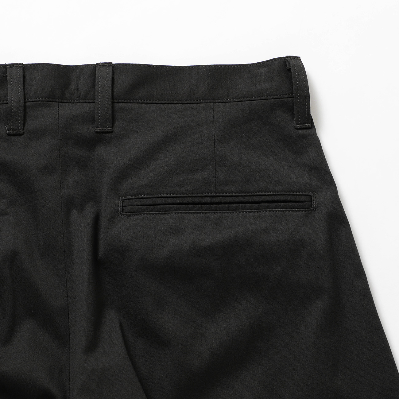 ssstein / シュタイン | COTTON SATIN ROUND PANTS - Black | 通販
