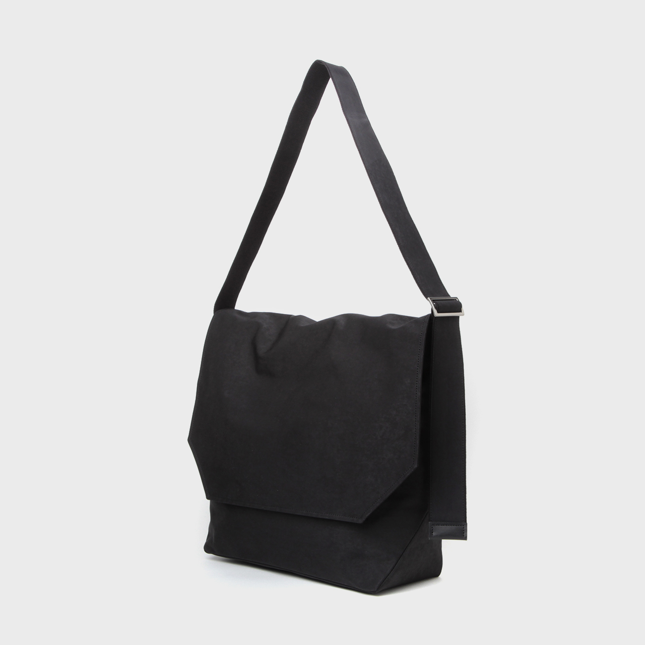 Hender Scheme / エンダースキーマ | flap shoulder big - Black
