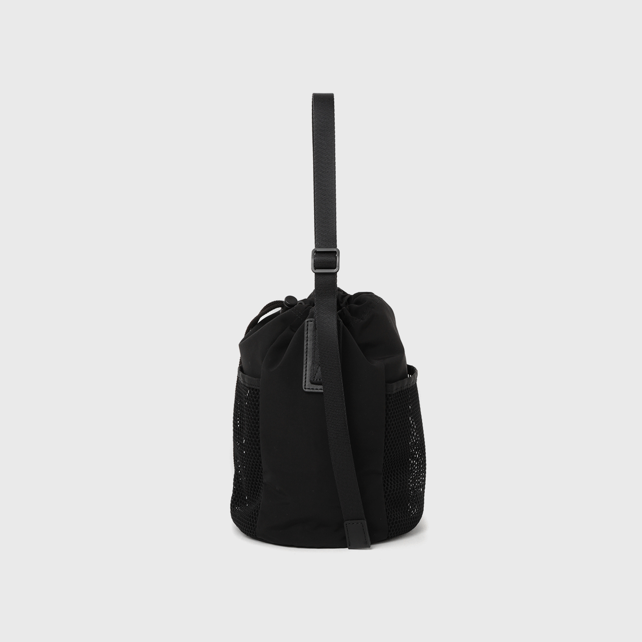 Hender Scheme / エンダースキーマ | functional bucket bag - Black