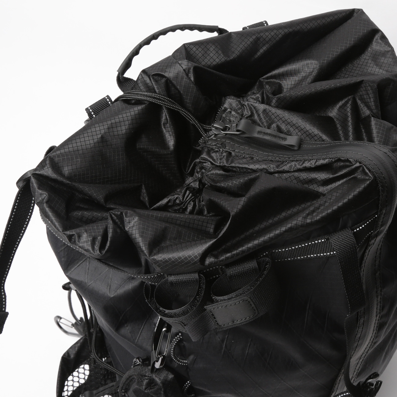 and wander / アンドワンダー | X-Pac 30L backpack - Black | 通販