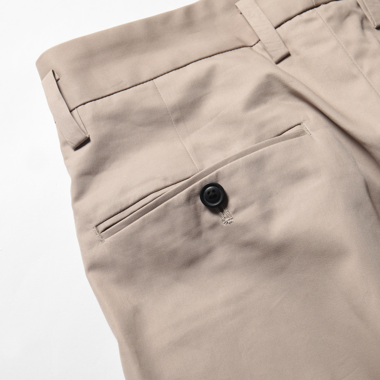 URU / ウル | COTTON 2TUCK PANTS - C.Gold | 通販 - 正規取扱店