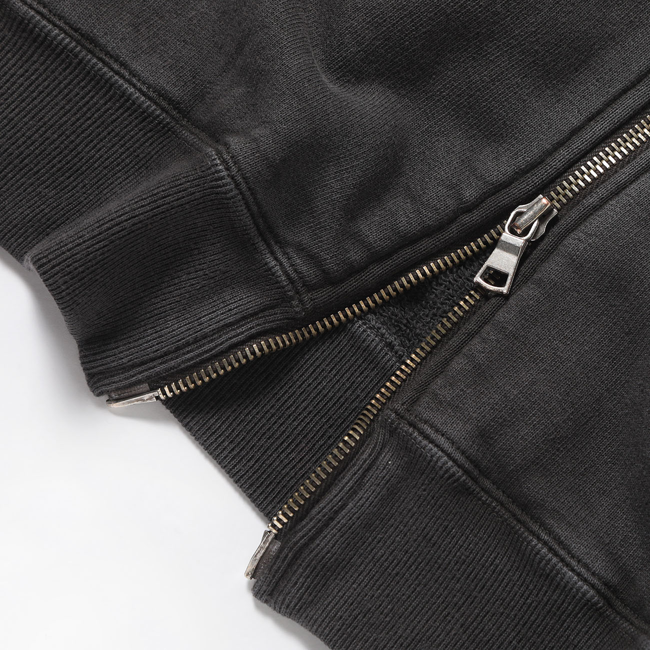 URU / ウル | ZIP UP SWEAT - Black | 通販 - 正規取扱店 | COLLECT