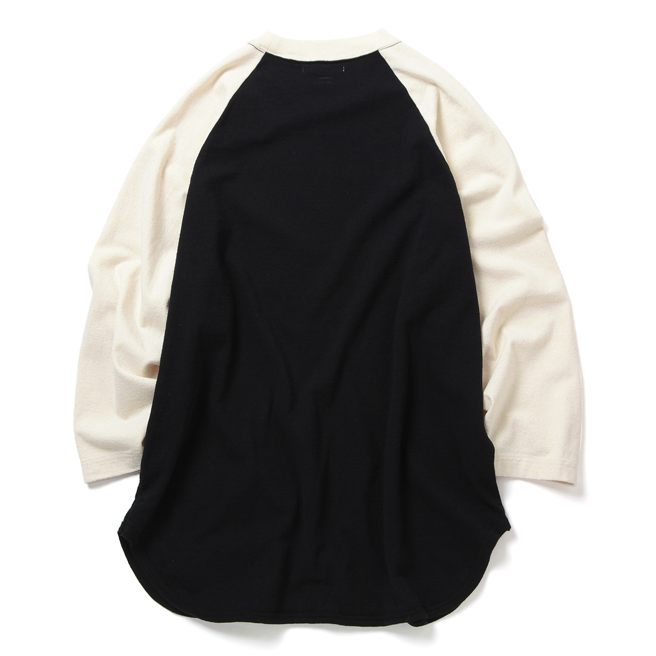 blurhms / ブラームス | Co/Silk Nep Baseball Raglan Tee - Black Navy - BODY×Ivory  | 通販 - 正規取扱店 | COLLECT STORE / コレクトストア