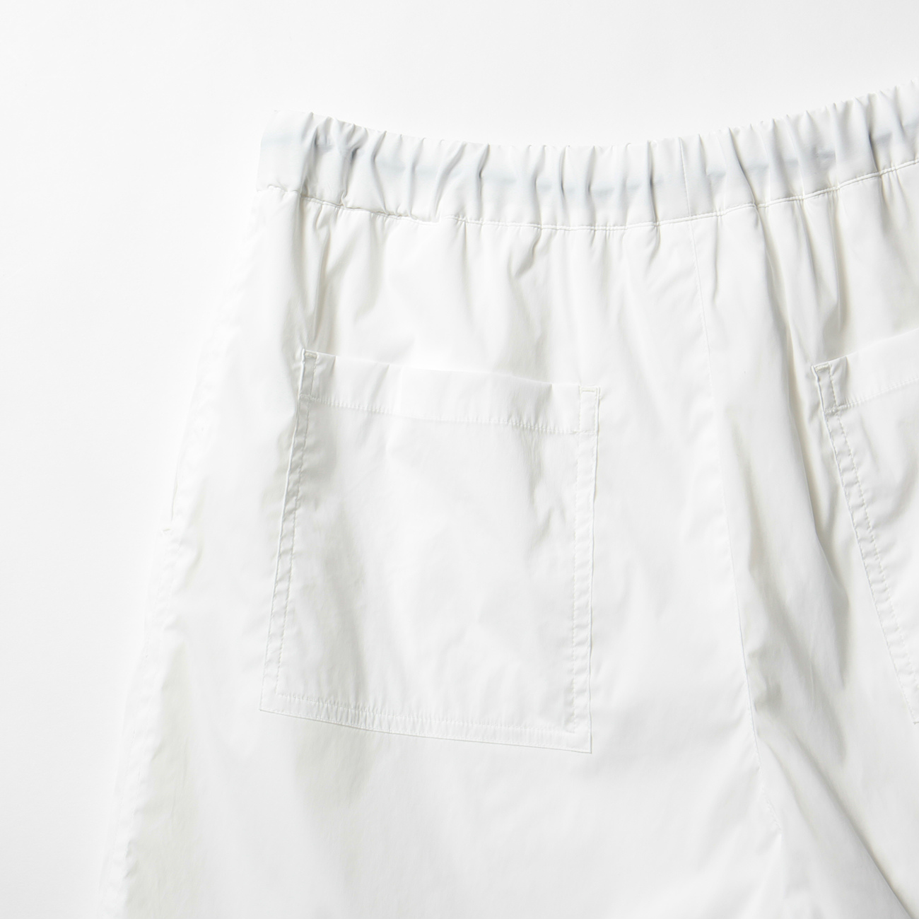 TERRY LINED LIGHT NYLON EASY SHORTS (メンズ) - White