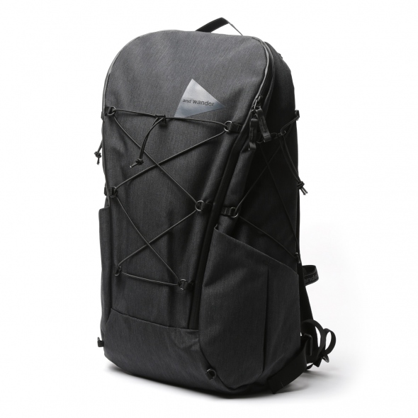and wander / アンドワンダー | heather backpack - Charcoal | 通販