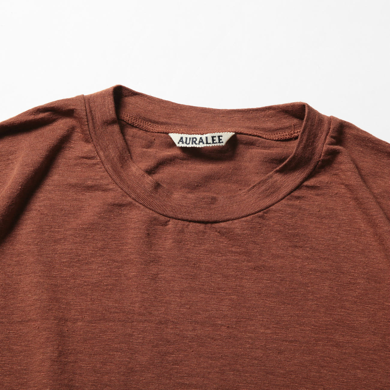 AURALEE / オーラリー | STRETCH LINEN JERSEY TEE (メンズ) - Brown