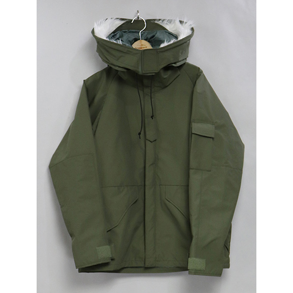 RESEARCH | H.P. Parka - 3レイヤーナイロン - Khaki | 通販 - 正規