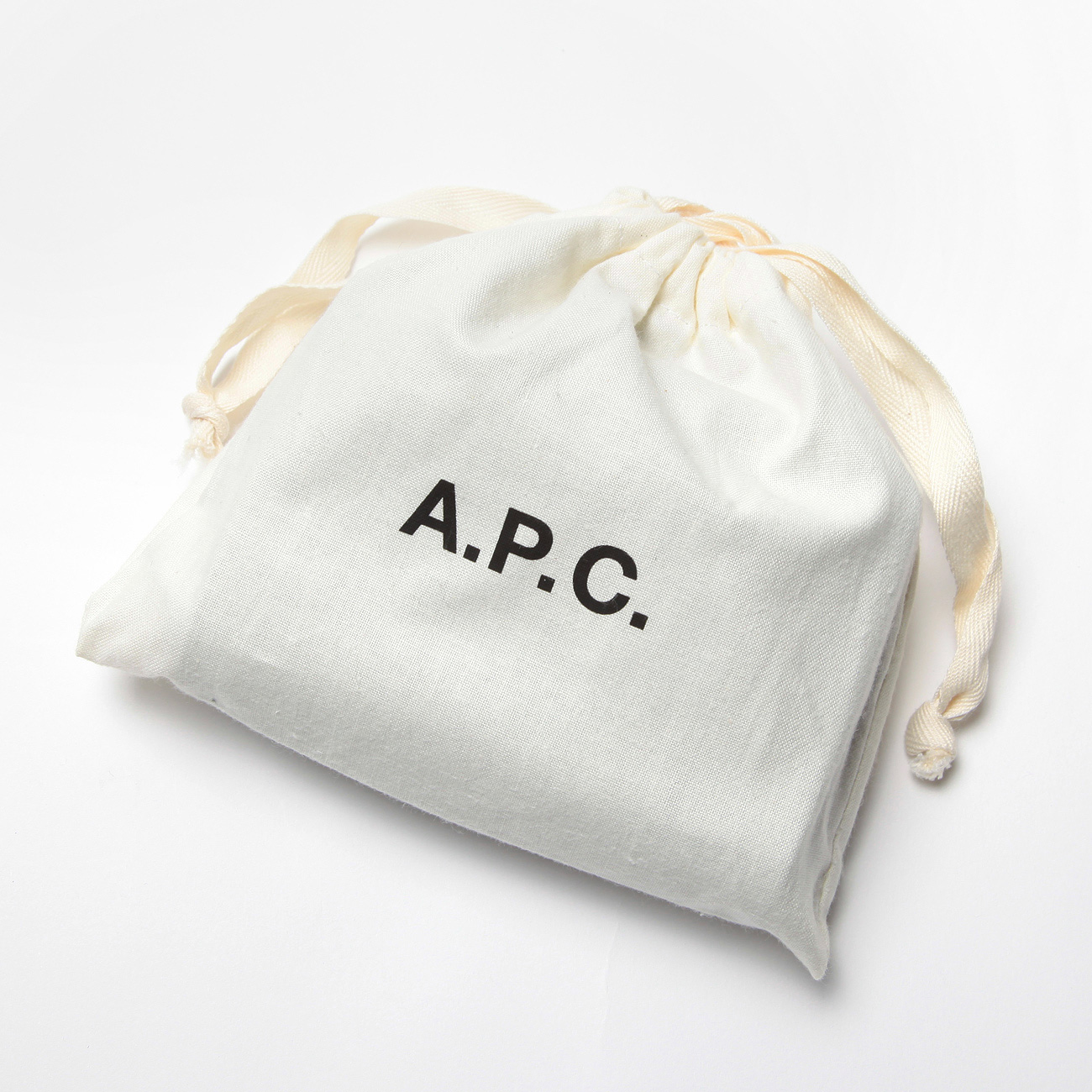 A.P.C. / アーペーセー | Malo コンパクトウォレット - Black | 通販 