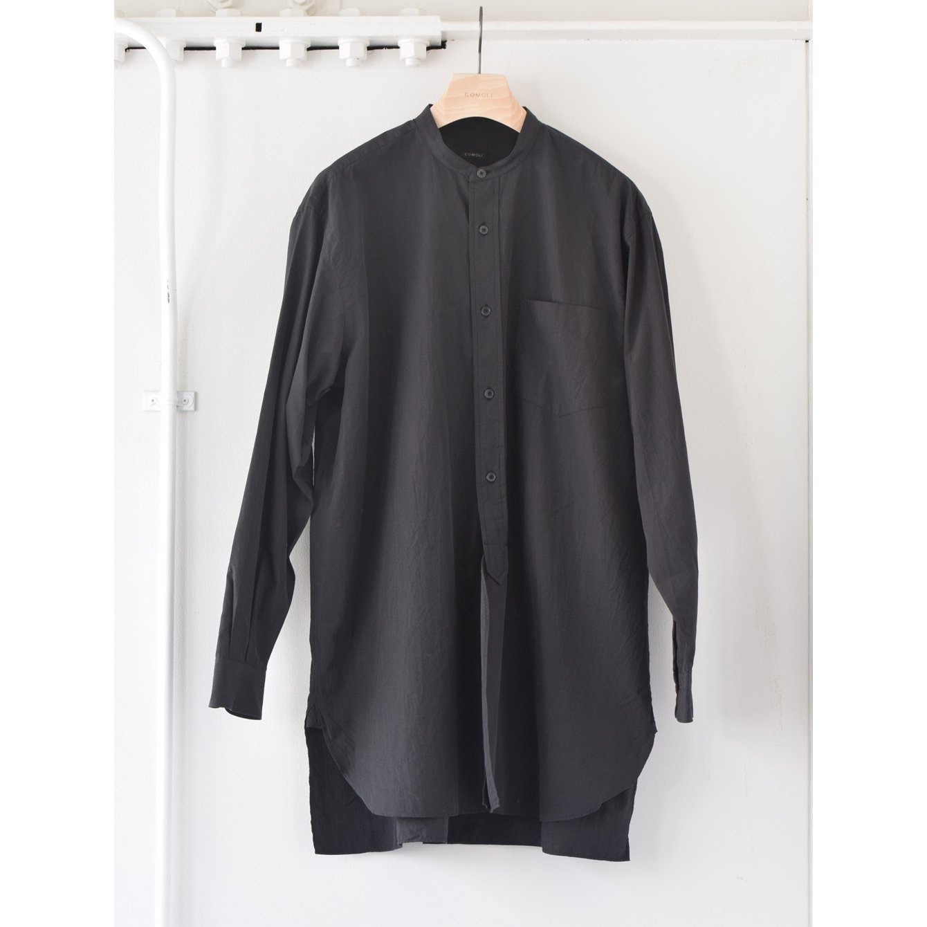 9,600円希少 サイズ2 19awコモリシャツ COMOLI バンドカラー  黒タグ