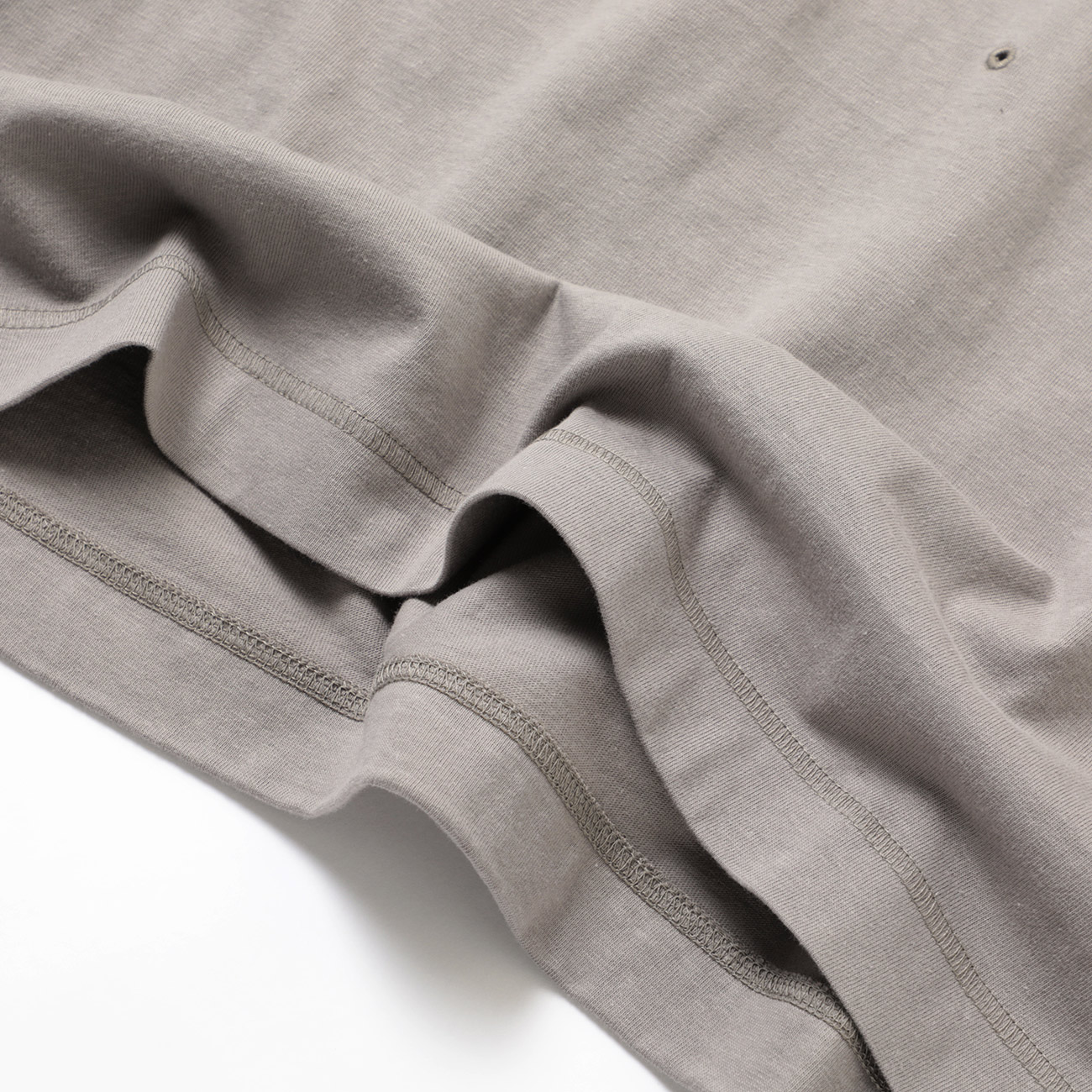 JIAN YE / ジェンイェ | CIRCLE T - Gray | 通販 - 正規取扱店