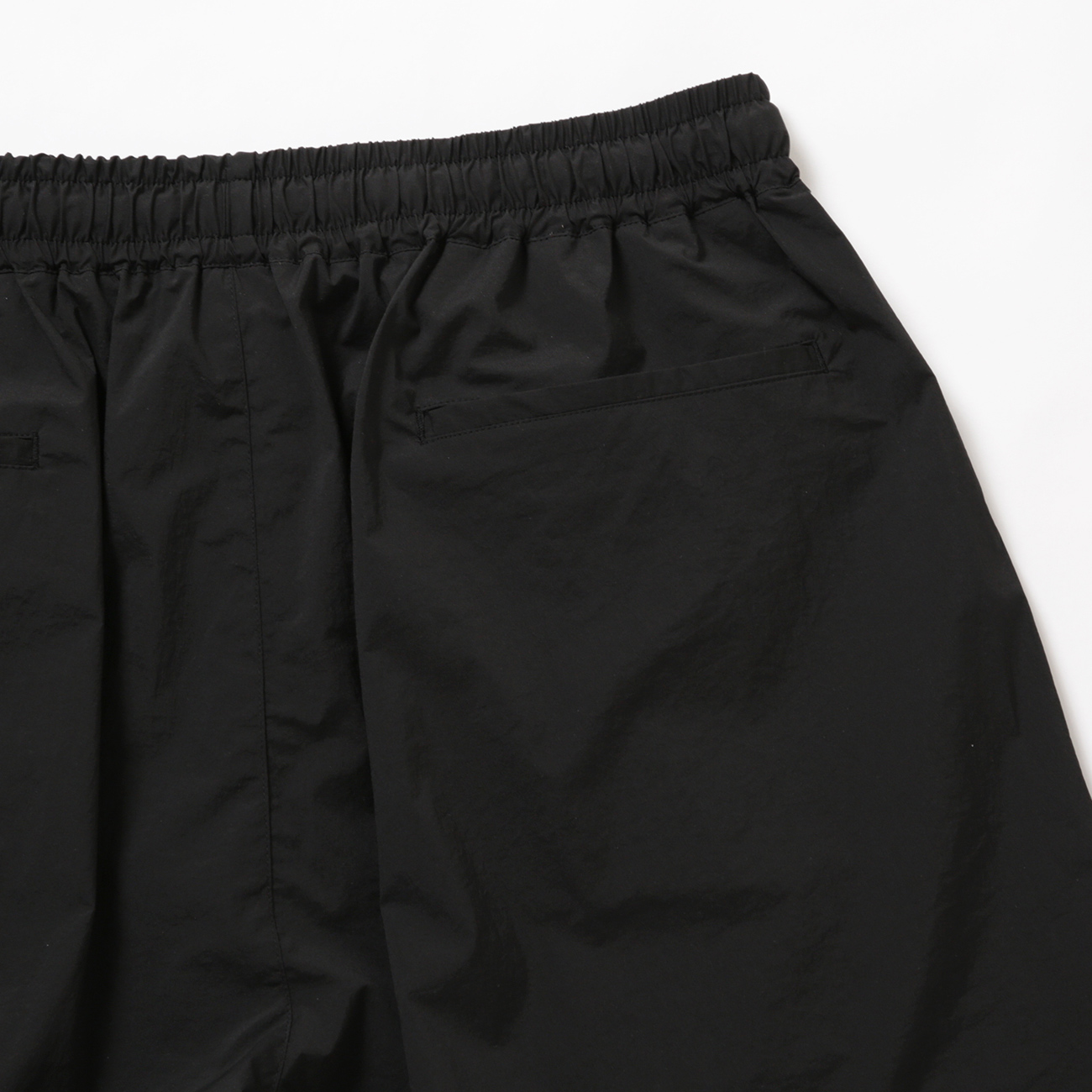 s.f.c nylon baggy shorts サイズL S.F.C (STRIPES FOR CREATIVE) NYLON BAGGY SHORTS – unexpected