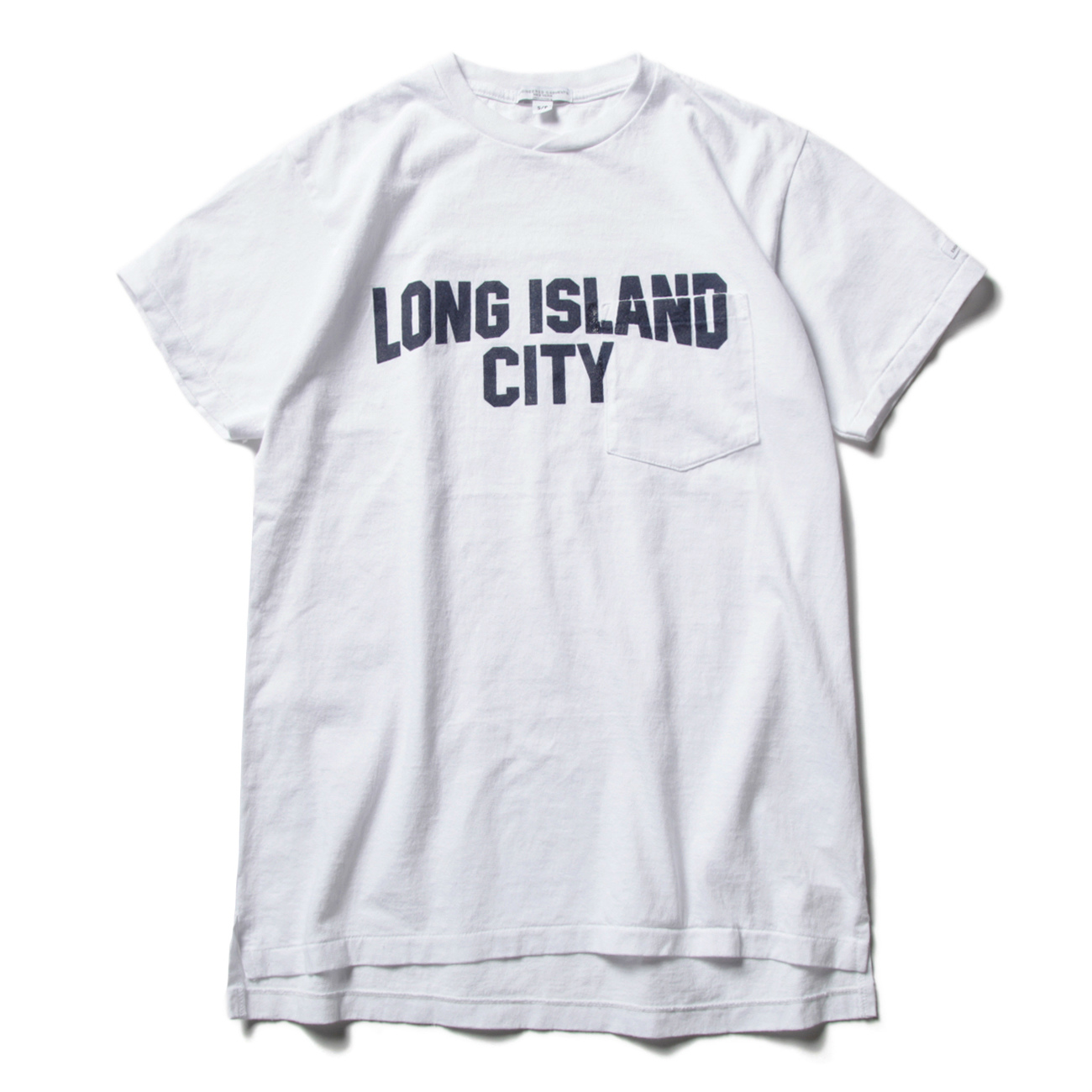 エンジニアードガーメンツ・ロンT・ホワイト グラフィックプリント L エンジニアードガーメンツ・ロンT・ホワイト グラフィック