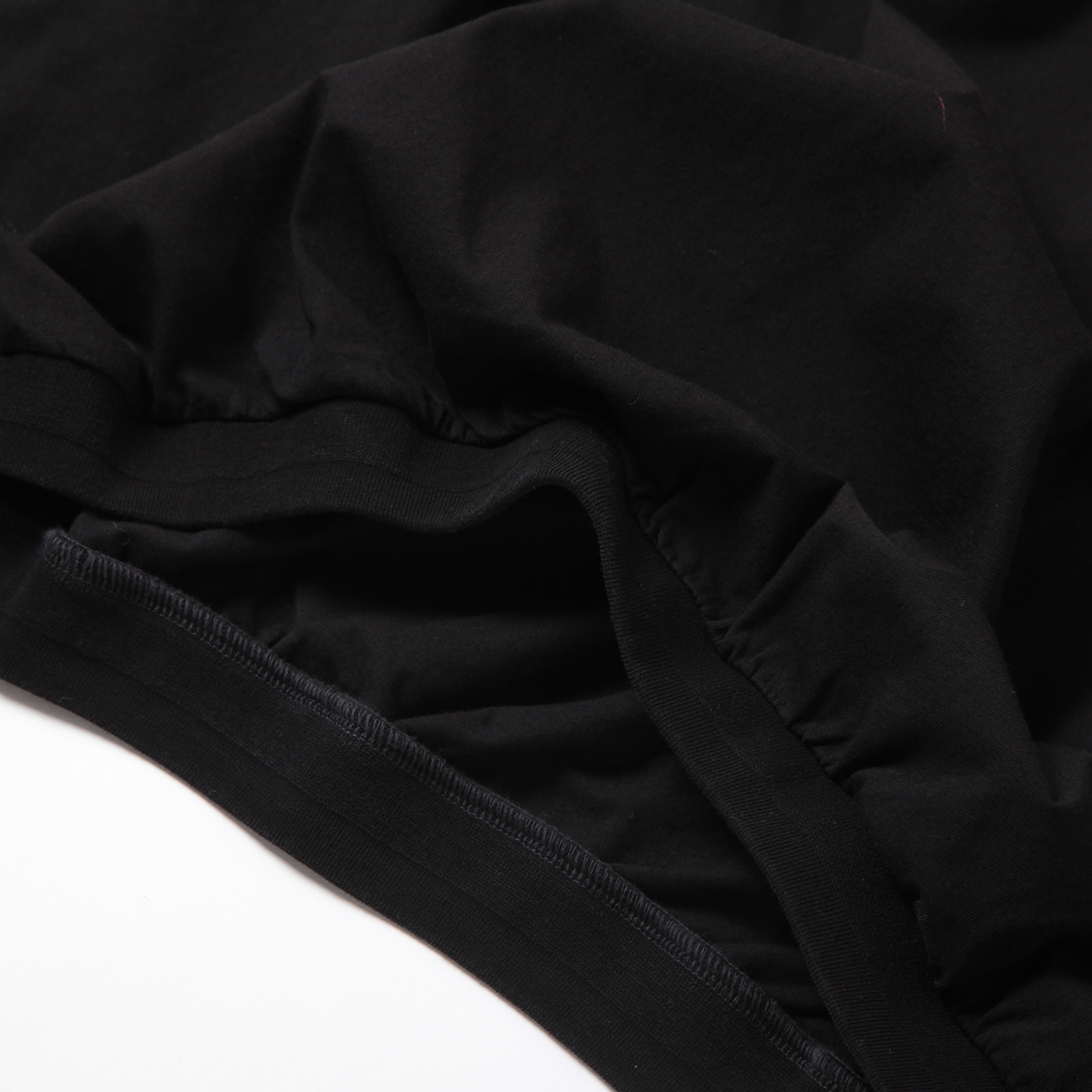 AUBERGE / オーベルジュ | HUGO - Black | 通販 - 正規取扱店