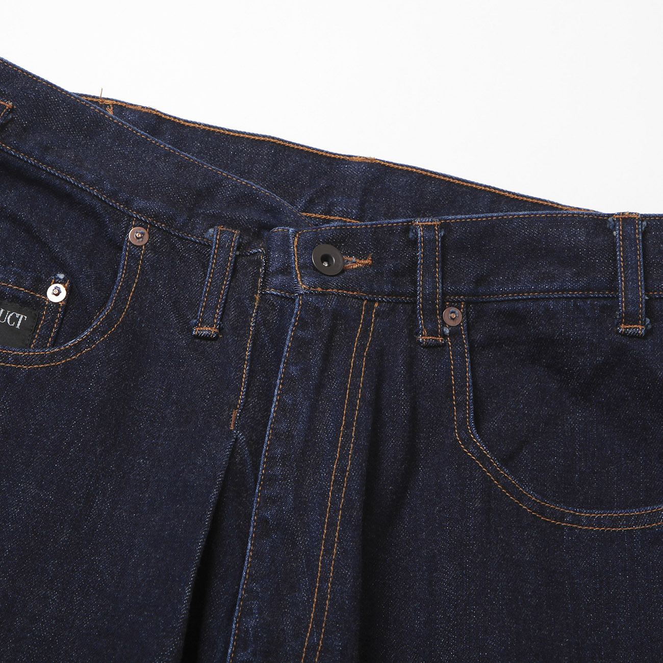 ESSAY / エッセイ | P-2 BAGGY TUCKED JEANS - Indigo denim | 通販