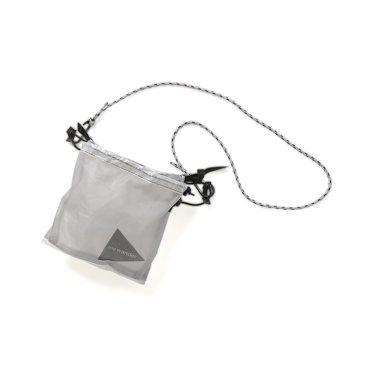 and wander / アンドワンダー | cuben fiber sacoche - White | 通販