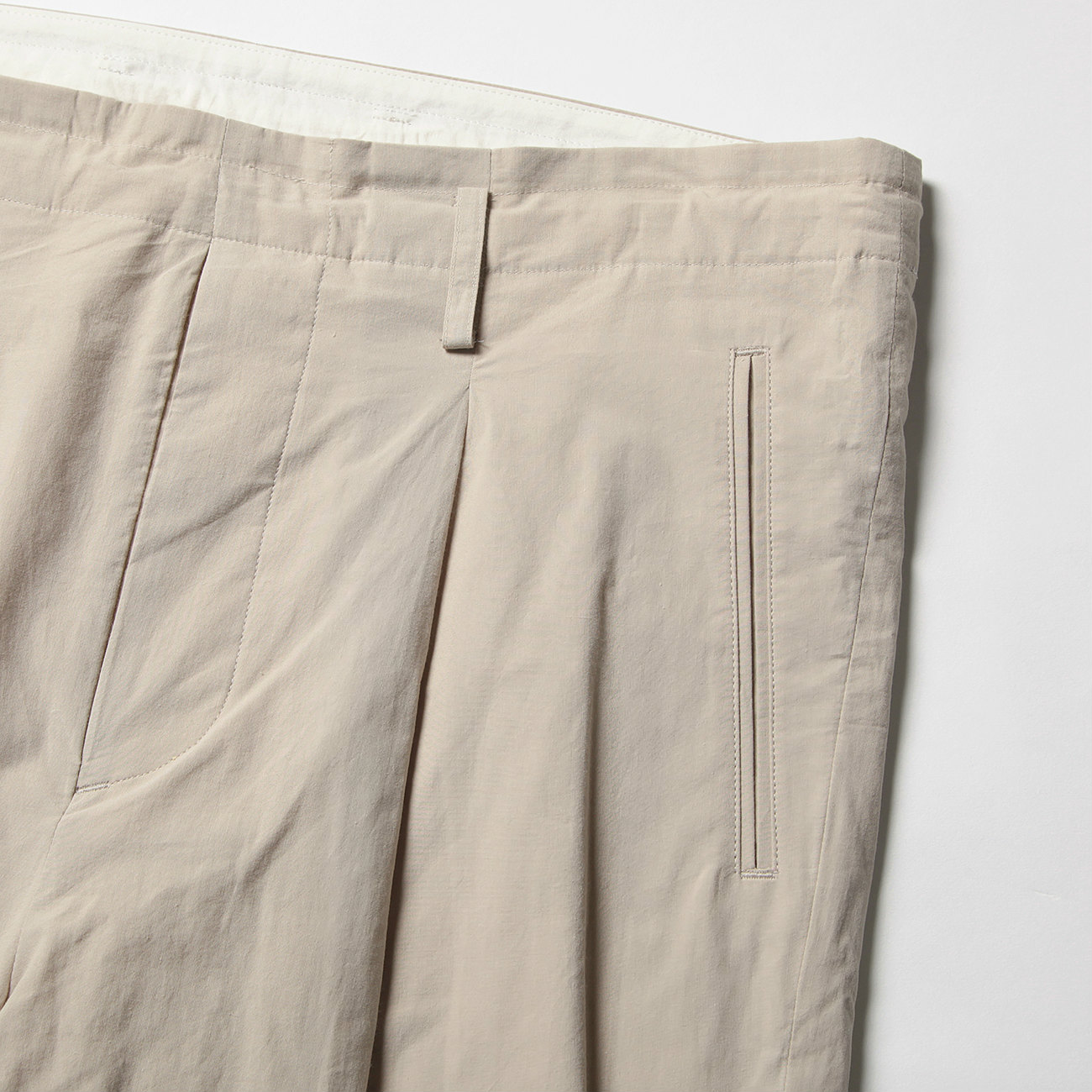 URU / ウル | 1 TUCK PANTS / COTTON PIN WEATHER - Brown | 通販 - 正規取扱店 | COLLECT  STORE / コレクトストア