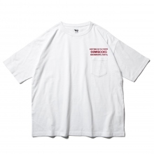 COW BOOKS / カウブックス | Book Vendor Pocket T-shirt (Logo) - White × Red