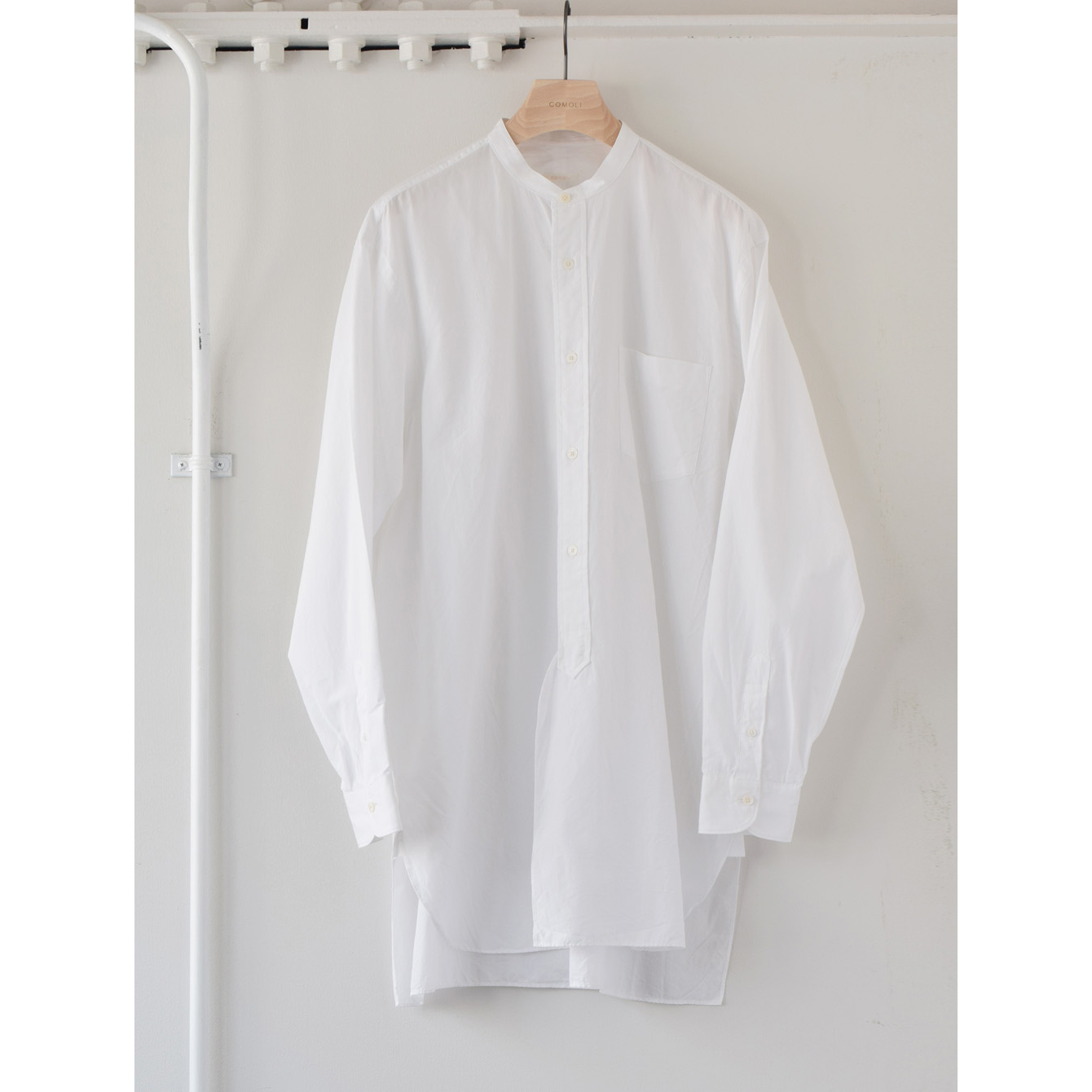 COMOLI / コモリ | バンドカラーシャツ - White | 通販 - 正規取扱店 ...