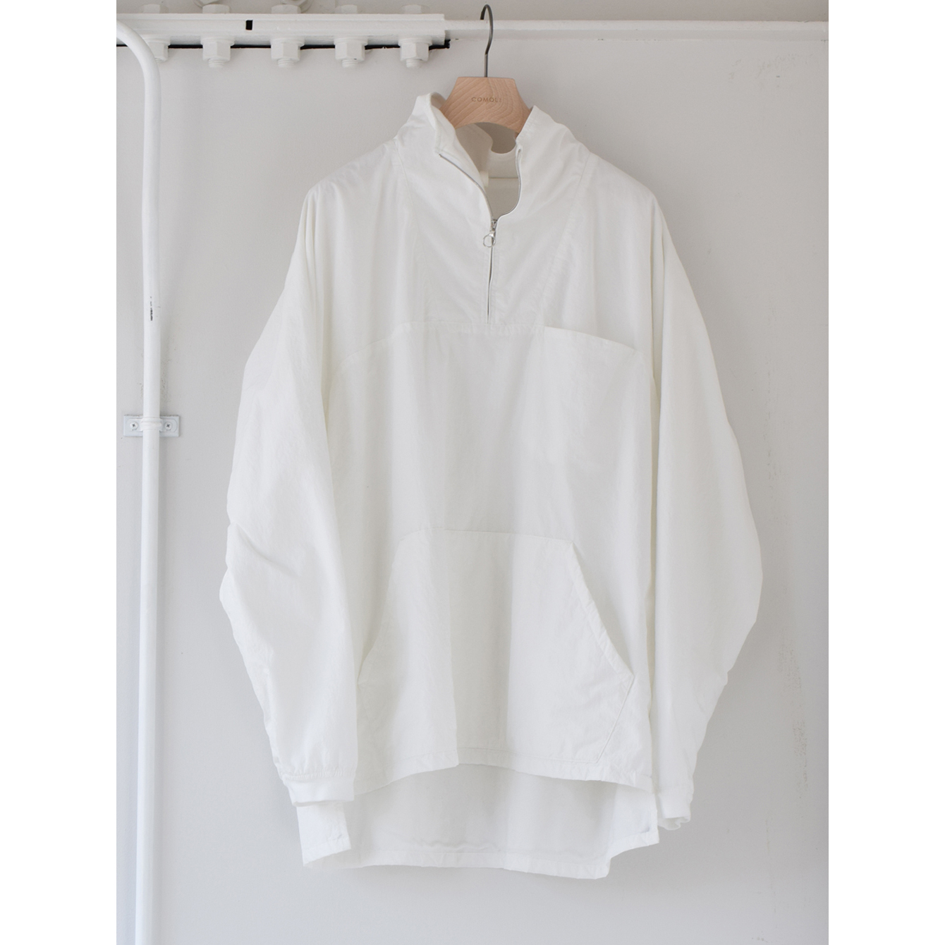 COMOLI / コモリ | 製品染ナイロン アノラック - White | 通販 - 正規 ...