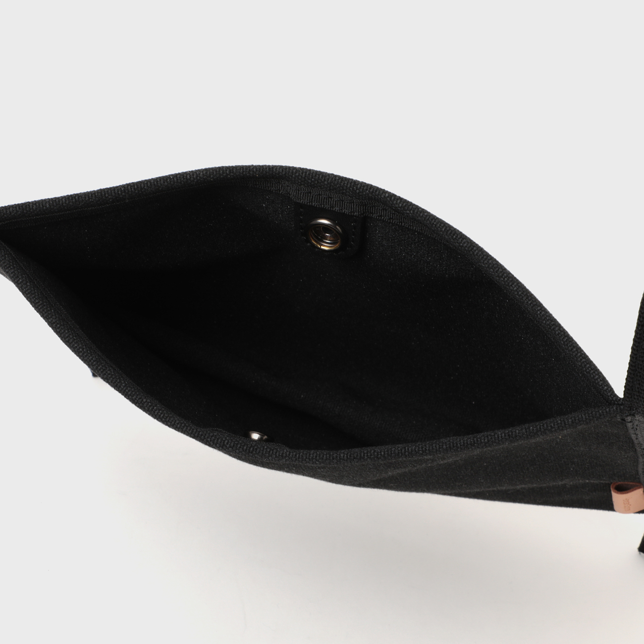 大人気 【Hender Scheme】エンダースキーマ mail bag small Hender Scheme / エンダースキーマ | mail bag small - Black