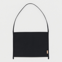 Hender Scheme / エンダースキーマ | mail bag large - Black