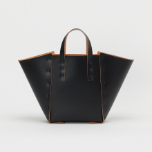 Hender Scheme / エンダースキーマ | assemble hand bag wide M / rivet Black - Black