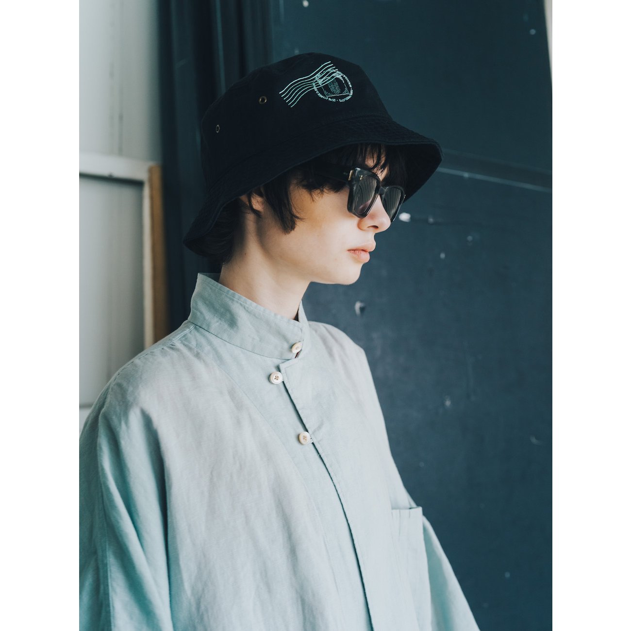 ESSAY / エッセイ | A-2 POSTMARK BUCKET HAT - Black | 通販