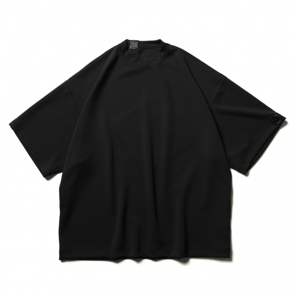 2211-CS08-015-peg T-SHIRT - Black