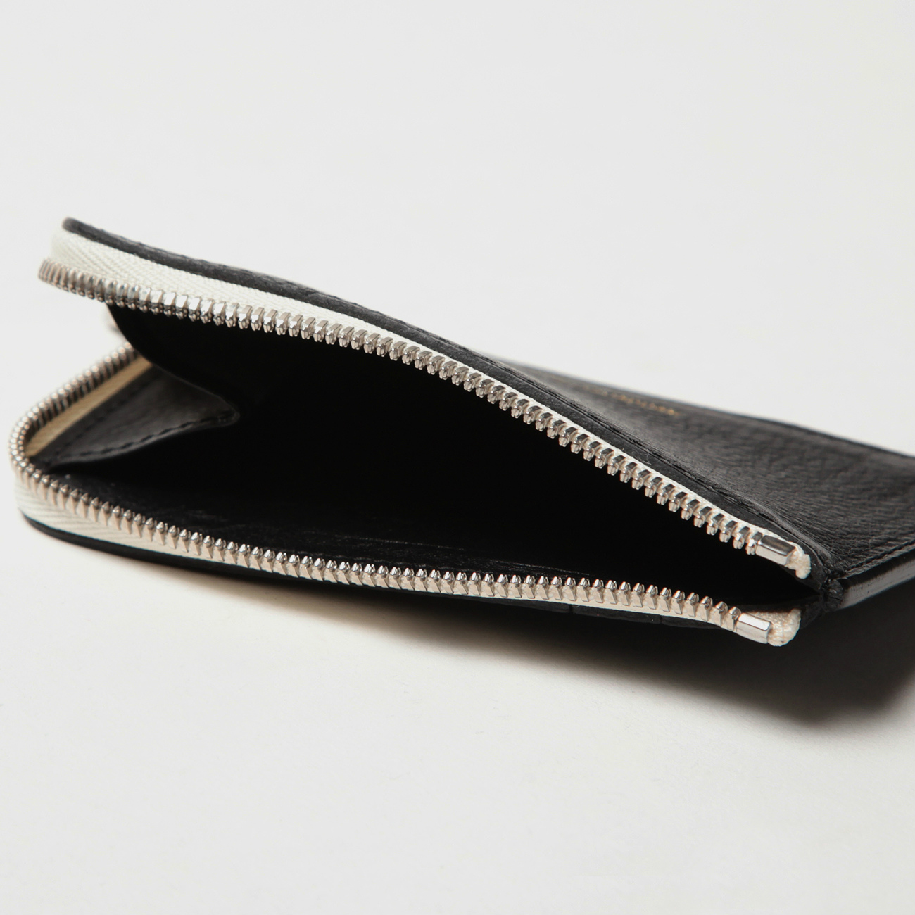 Hender Scheme / エンダースキーマ | utility Lzip - Navy | 通販