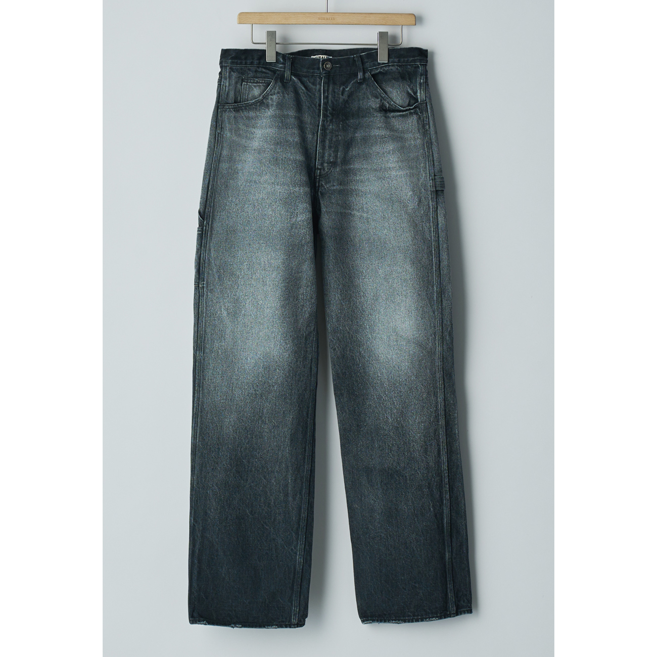 AURALEE / オーラリー | SELVEDGE FADED HEAVY DENIM PAINTER PANTS (メンズ) - Faded  Black | 通販 - 正規取扱店 | COLLECT STORE / コレクトストア