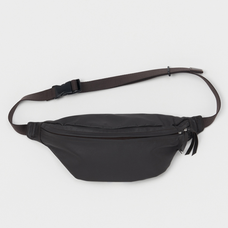 Hender Scheme / エンダースキーマ | cow waist pouch bag - Choco