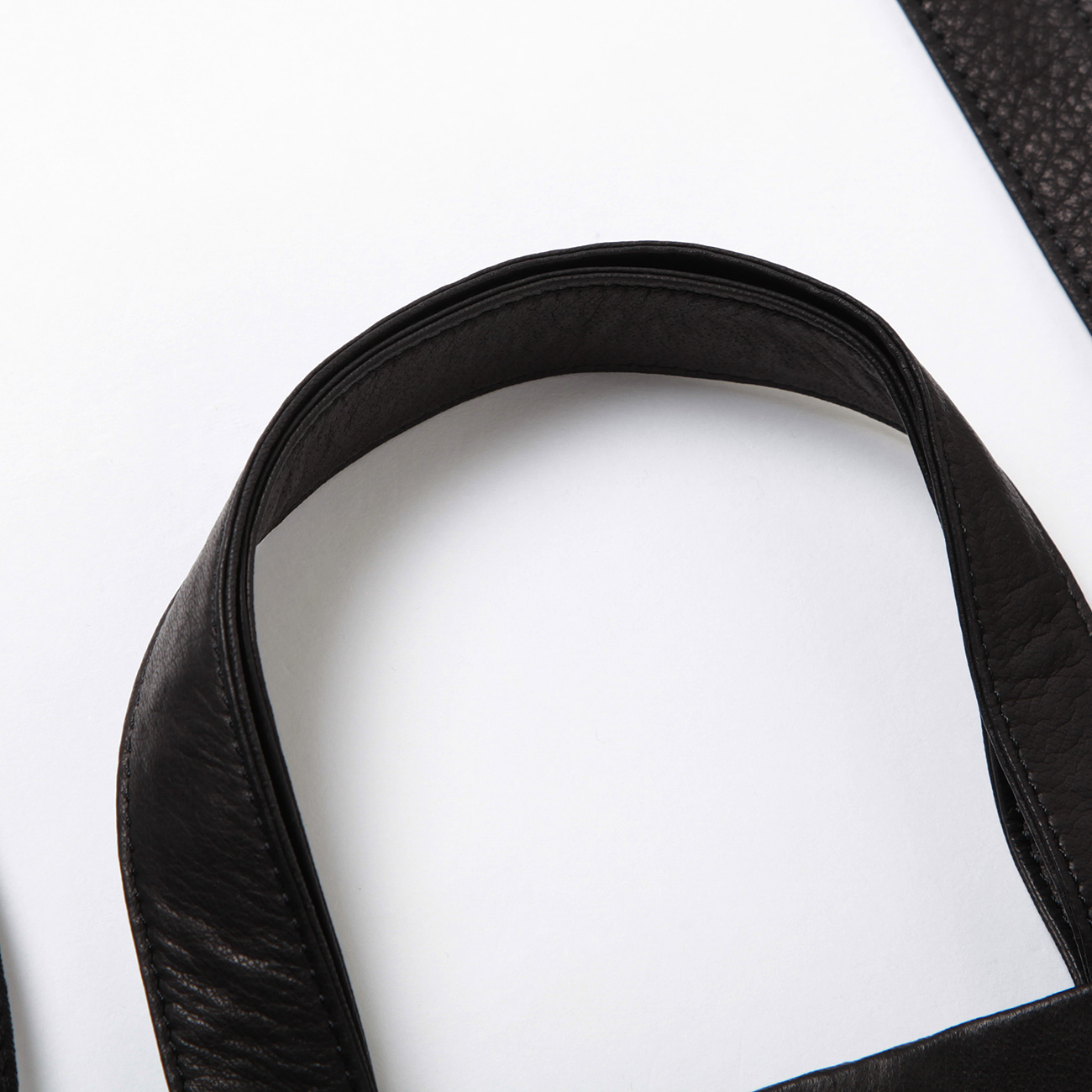 Aeta / アエタ | DA86 Double Faced FLAT TOTE SHOULDER : M - Black