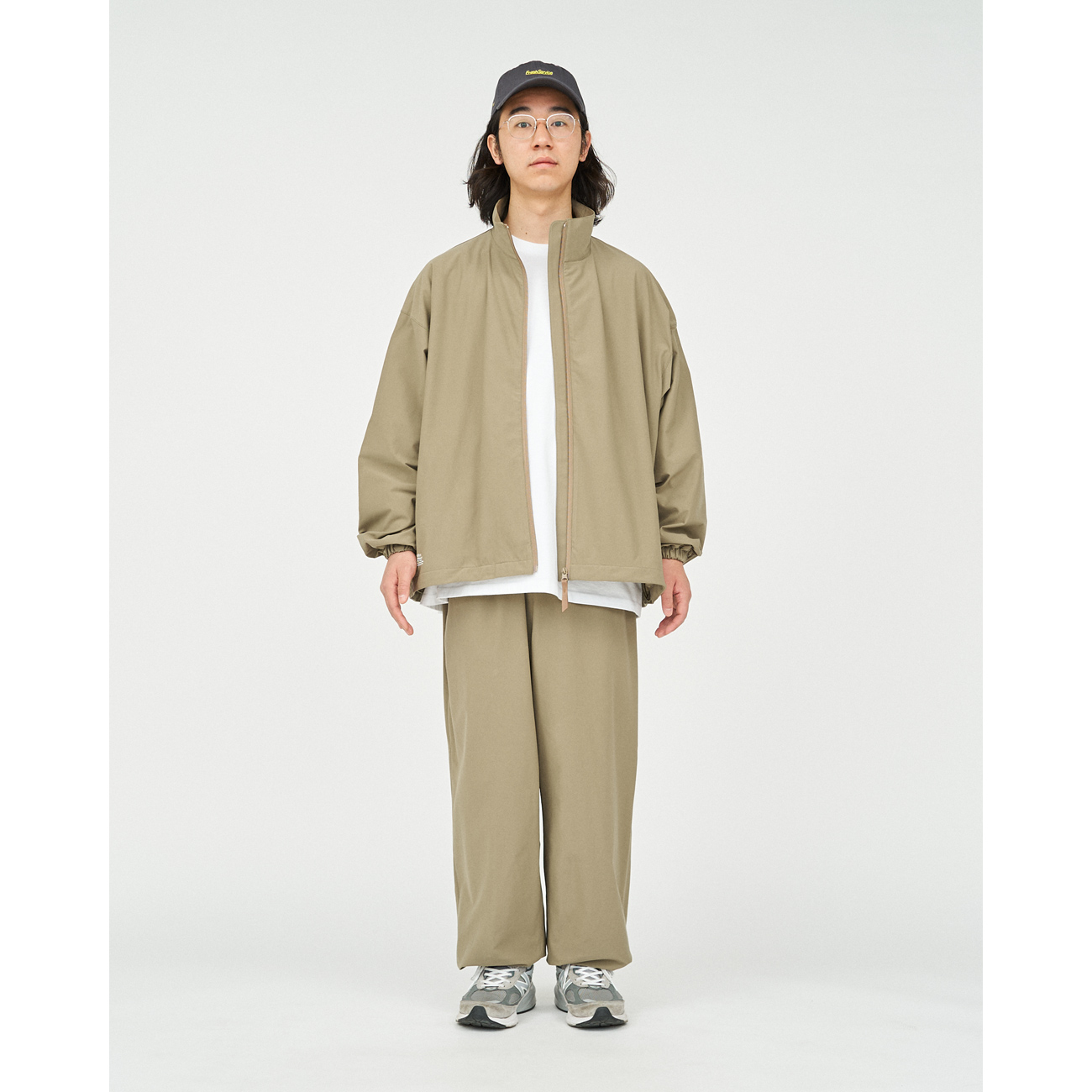 フレッシュサービス　CORPORATE TRACK SUIT KHAKI M フレッシュサービス CORPORATE TRACK SUIT KHAKI M FreshService