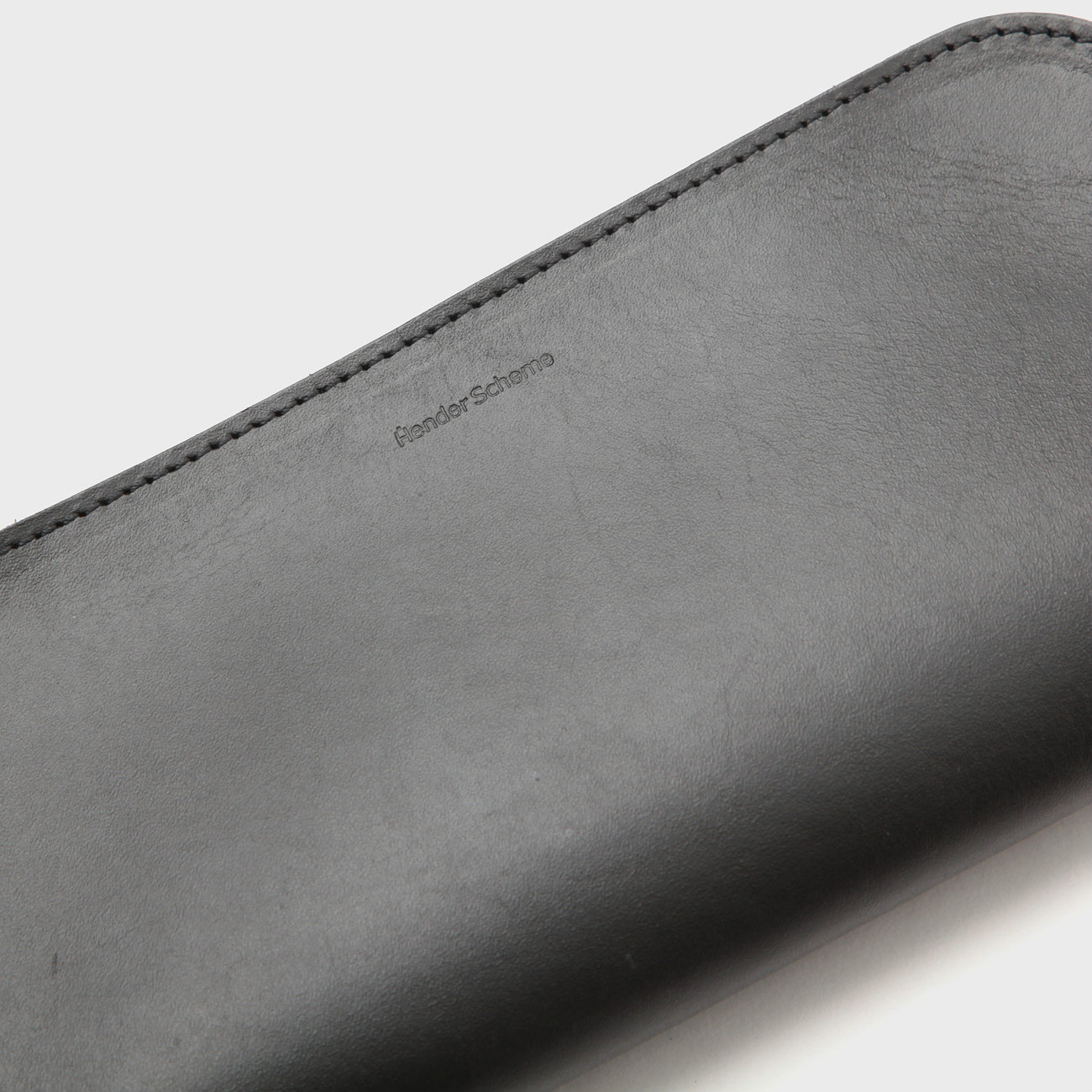 Hender Scheme / エンダースキーマ | zip pen case - Black | 通販