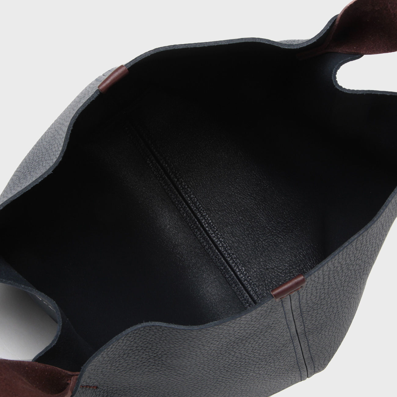 Hender Scheme / エンダースキーマ | piano bag medium - Navy