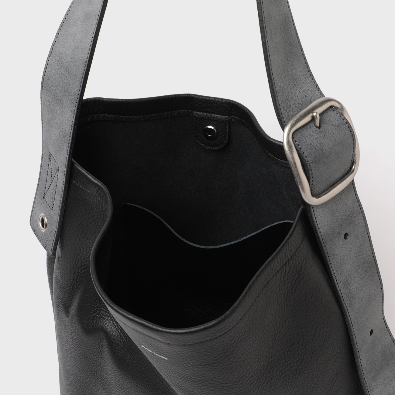 Hender Scheme / エンダースキーマ | one side belt bag - Black