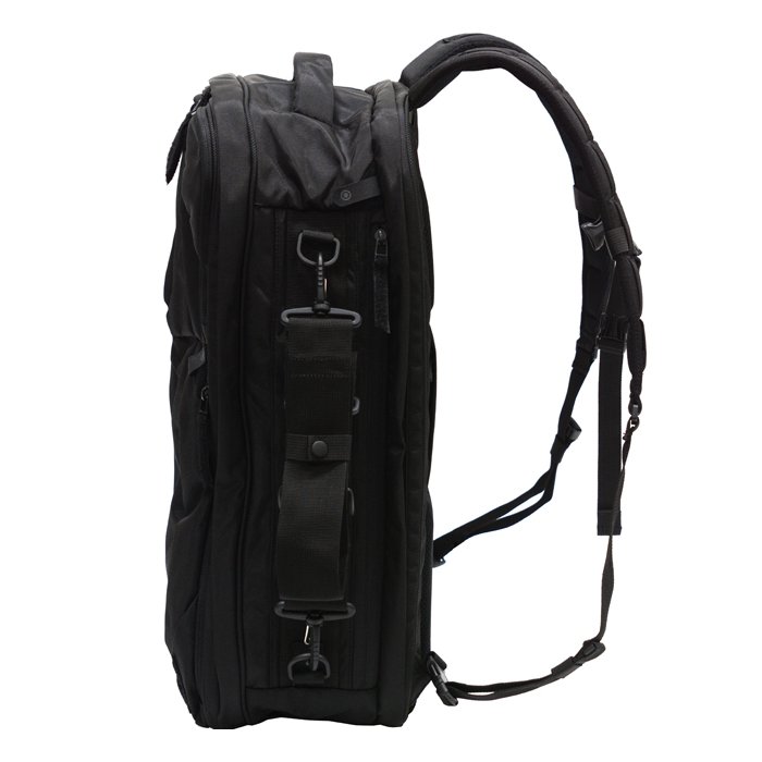 nunc / ヌンク | Travelers Backpack - Black | 通販 - 正規取扱店