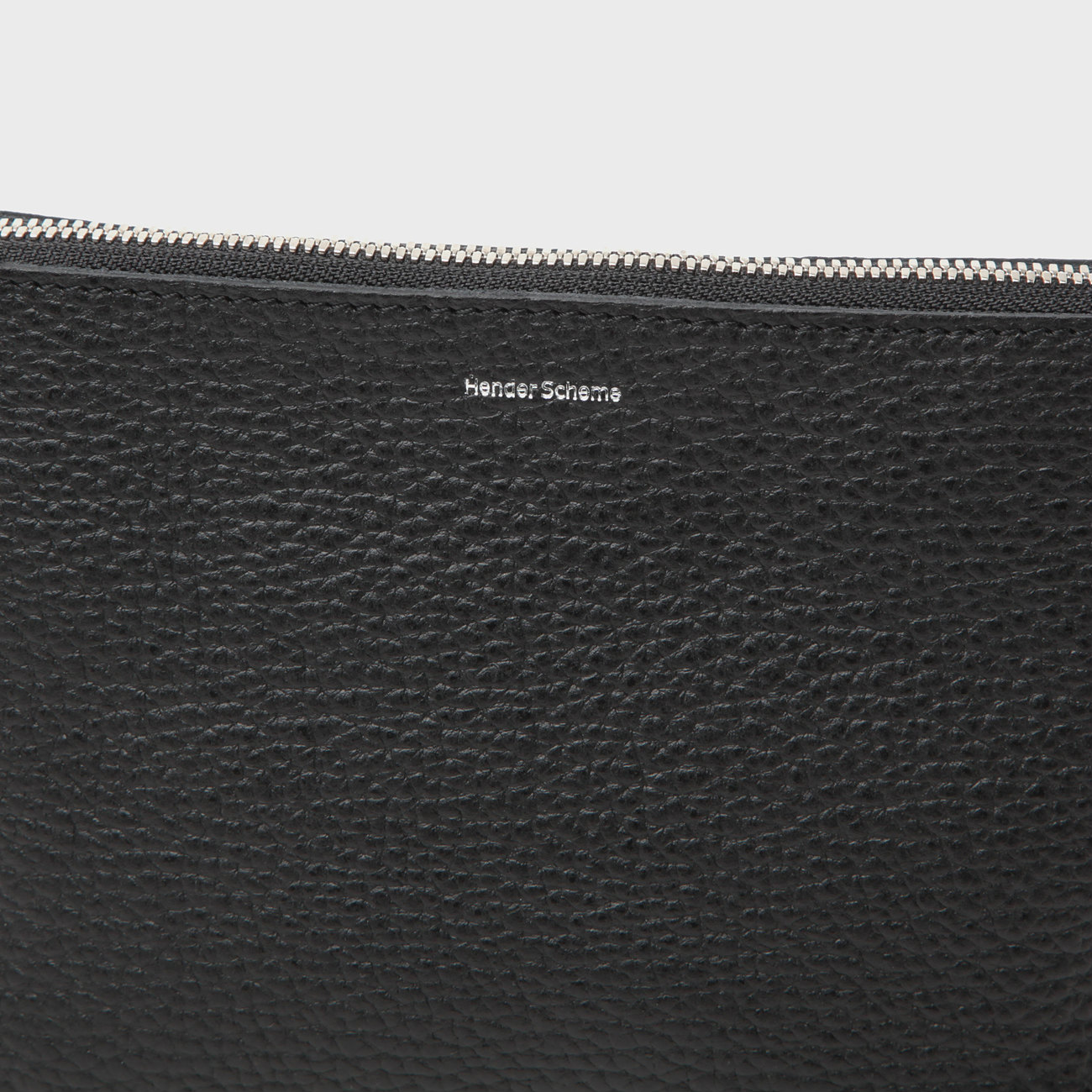 Hender Scheme / エンダースキーマ | pouch M - Black | 通販 - 正規