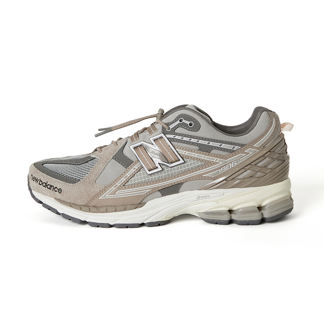 Jaden Smith × NEW BALANCE MSFTSrep 0.01 “BLACK/WHITE” が公開