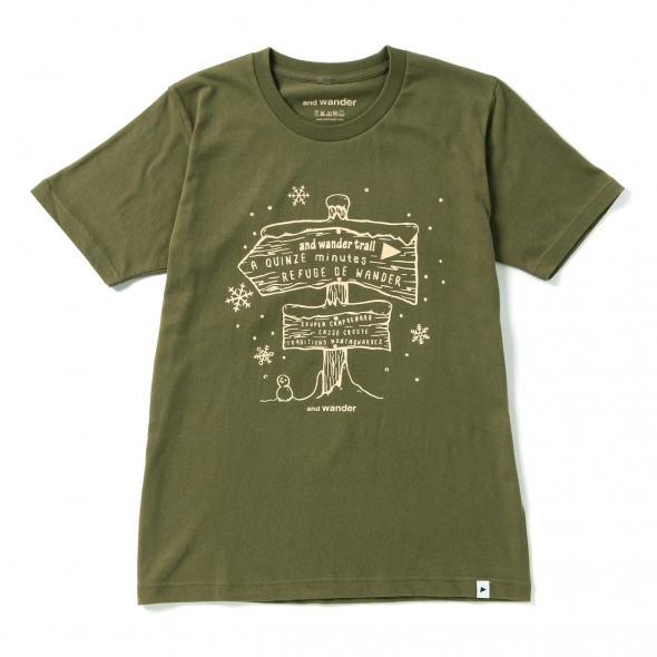 and wander / アンドワンダー | sign post printed T (M